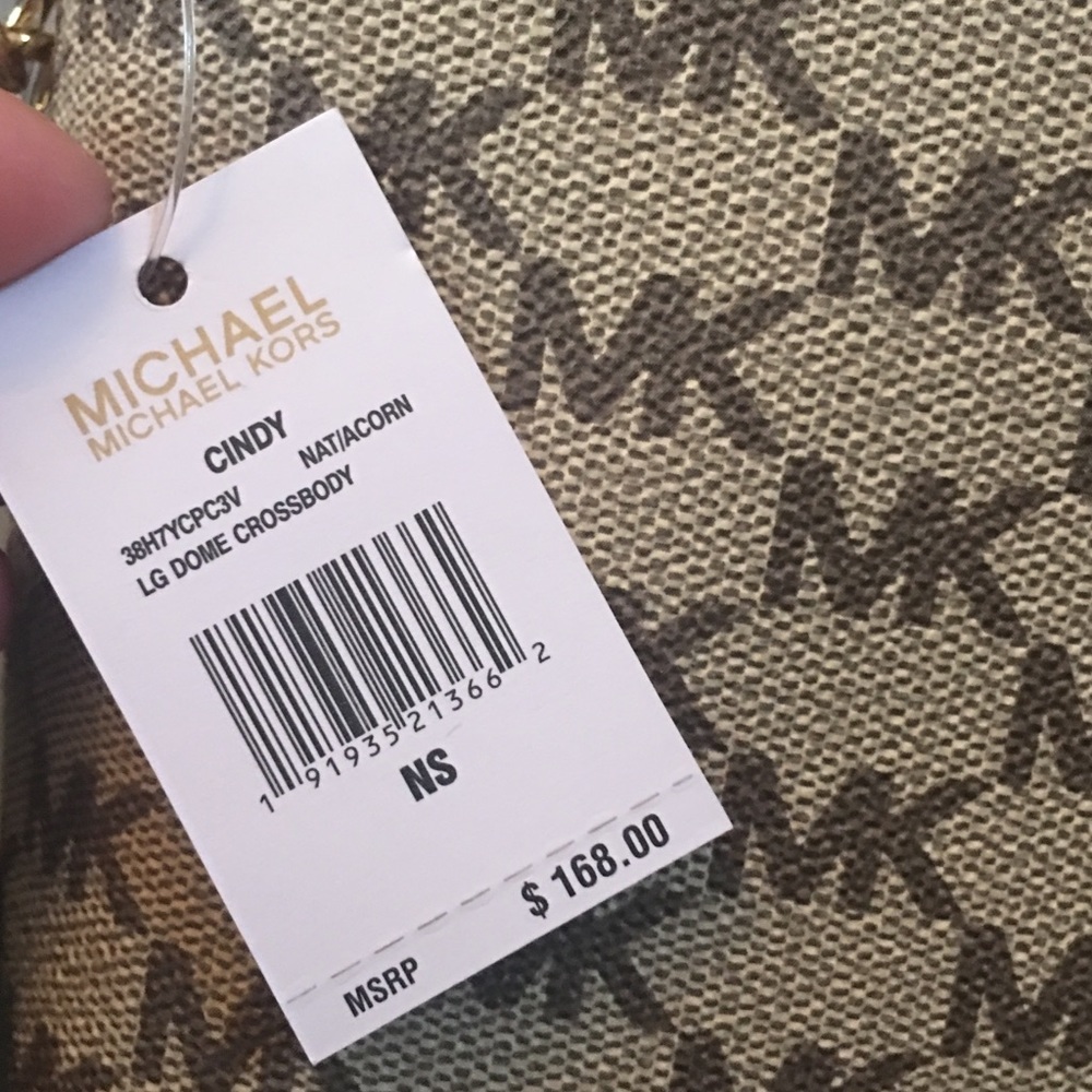 ⭐️LAST 1⭐️NWT Michael Kors Cindy LG Dome Crossbody - Picture 7 of 8